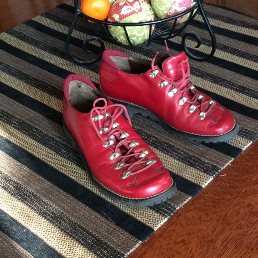 Donald J Pliner sport lace up loafer